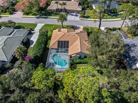 8468 Woodbriar Drive Sarasota FL 34238