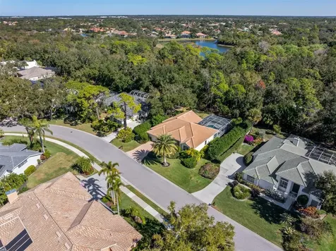 8468 Woodbriar Drive Sarasota FL 34238