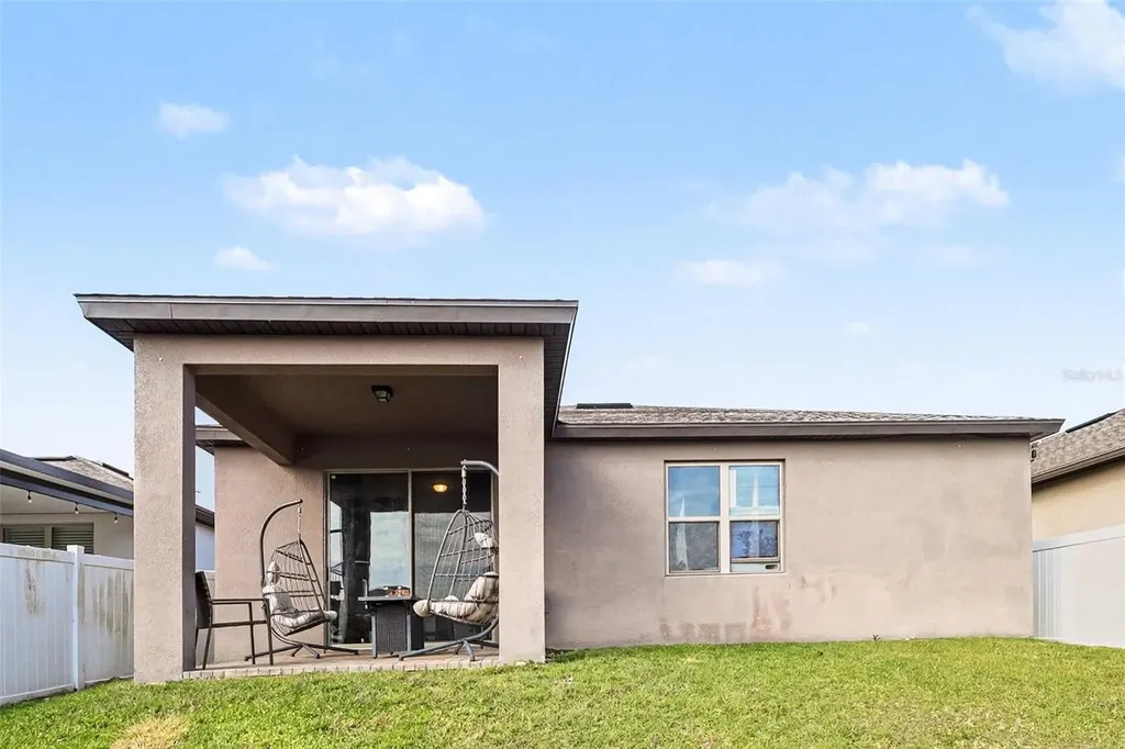 213 Citrus Isle Loop Davenport FL 33837