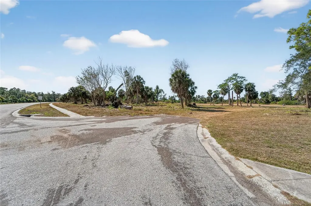 819 Golf And Sea Boulevard Apollo Beach FL 33572
