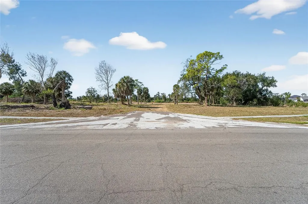 819 Golf And Sea Boulevard Apollo Beach FL 33572