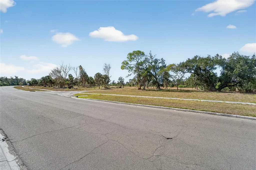 819 Golf And Sea Boulevard Apollo Beach FL 33572
