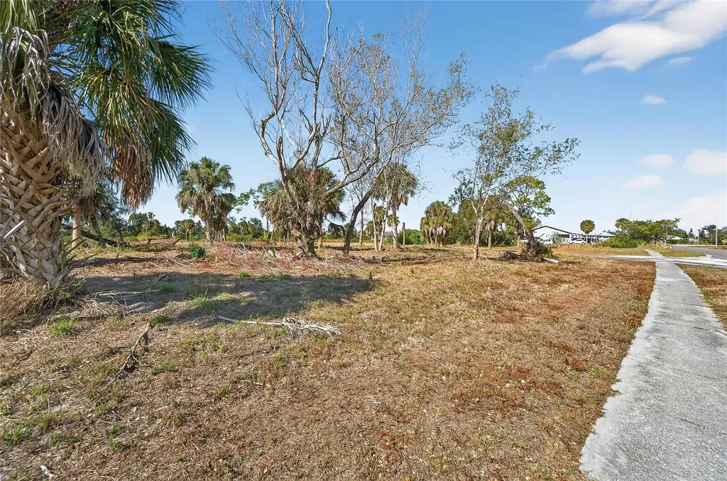 819 Golf And Sea Boulevard Apollo Beach FL 33572