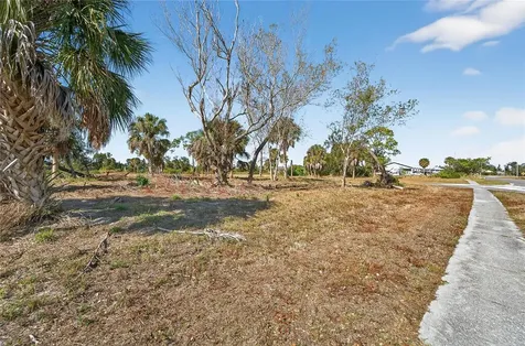 819 Golf And Sea Boulevard Apollo Beach FL 33572