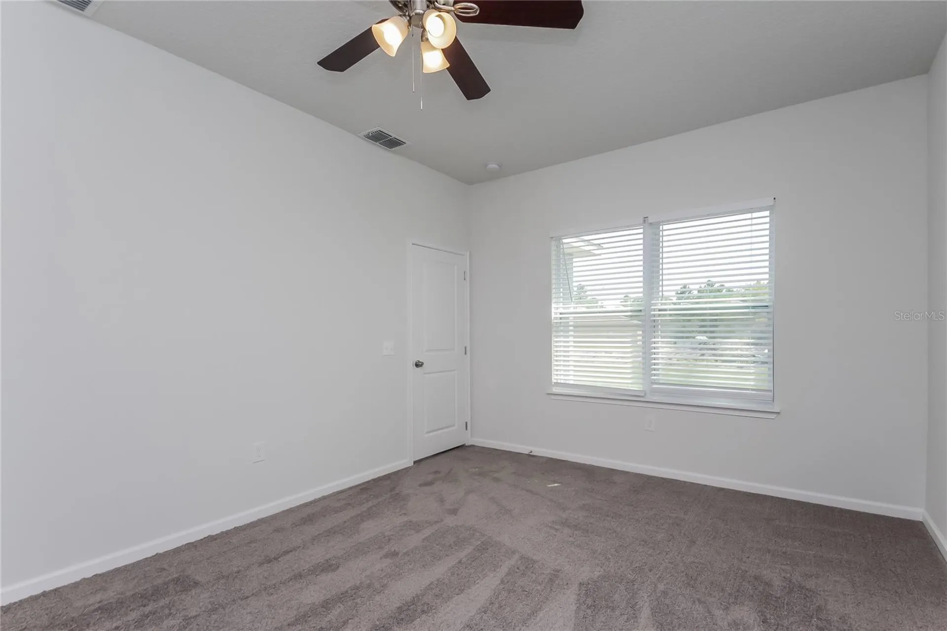 137 Violet Court Kissimmee FL 34759