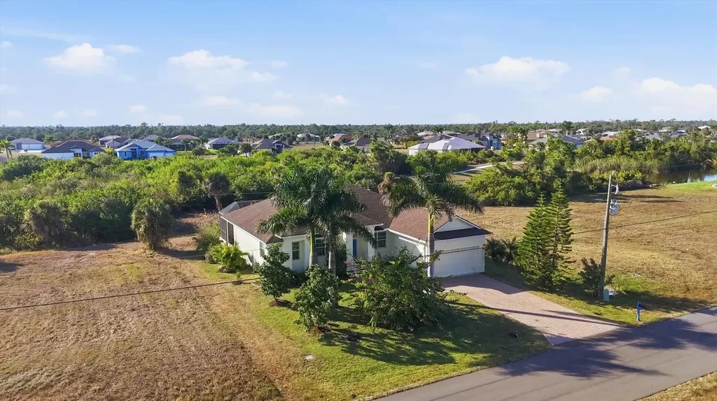 42 Pine Valley Place Rotonda West FL 33947