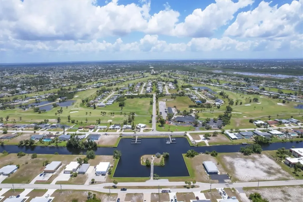 42 Pine Valley Place Rotonda West FL 33947