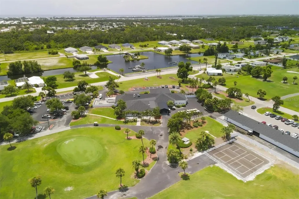 42 Pine Valley Place Rotonda West FL 33947