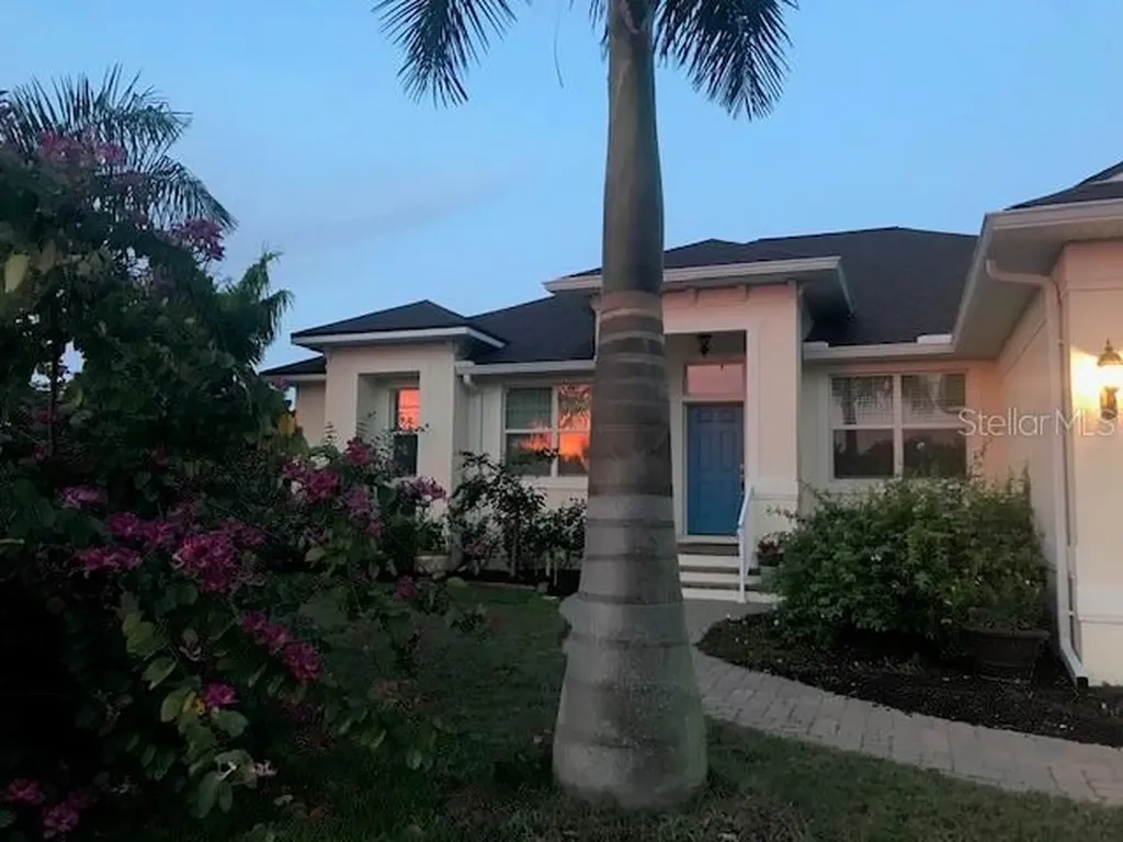 42 Pine Valley Place Rotonda West FL 33947