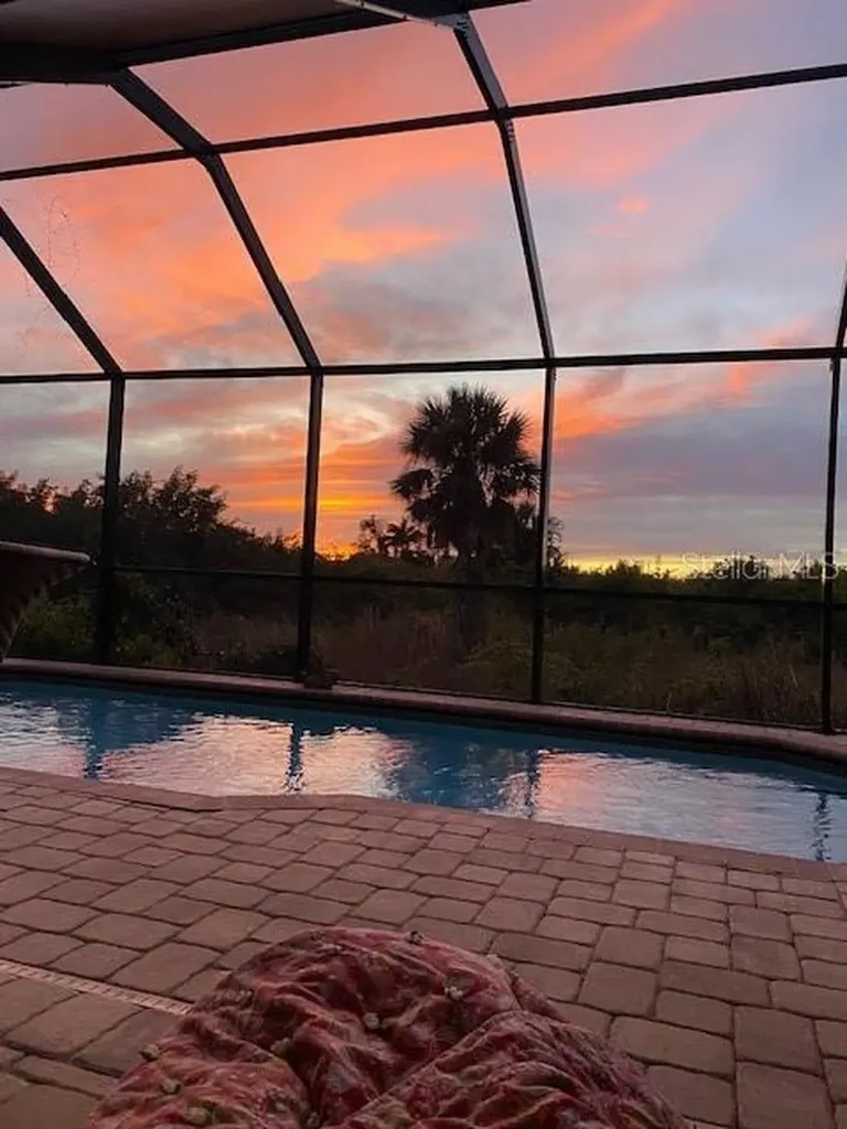 42 Pine Valley Place Rotonda West FL 33947
