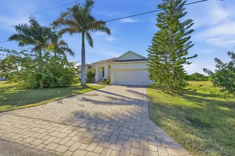 42 Pine Valley Place Rotonda West FL 33947