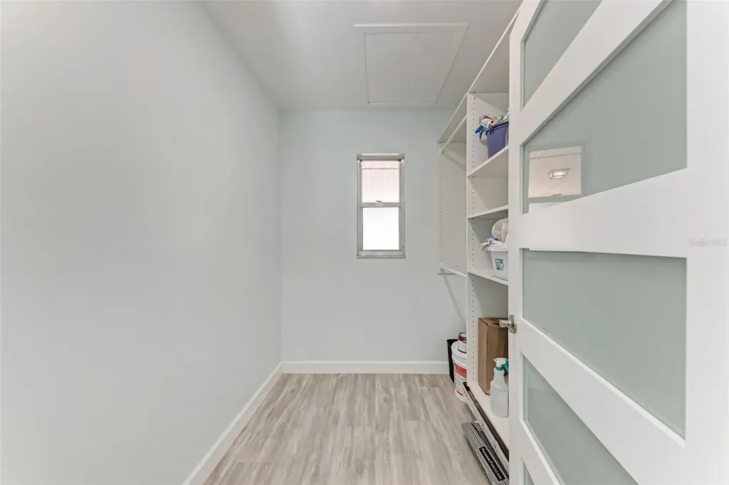 390 301 Boulevard W Bradenton FL 34205