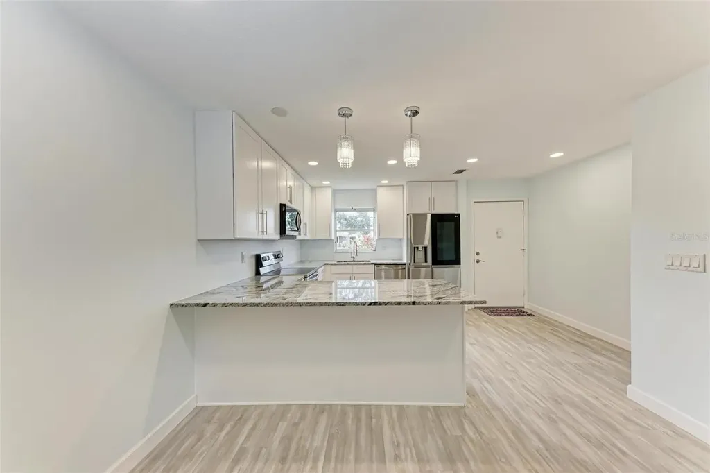 390 301 Boulevard W Bradenton FL 34205