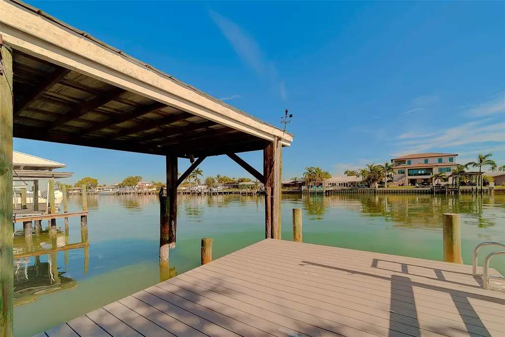 207 Midway Island Clearwater Beach FL 33767