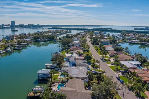 207 Midway Island Clearwater Beach FL 33767