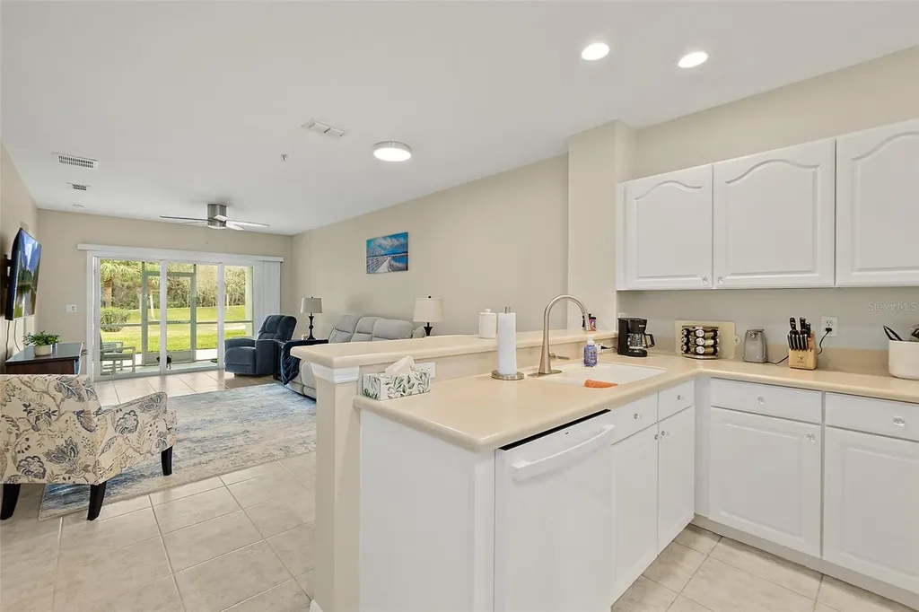 1000 Canopy Walk Lane Palm Coast FL 32137