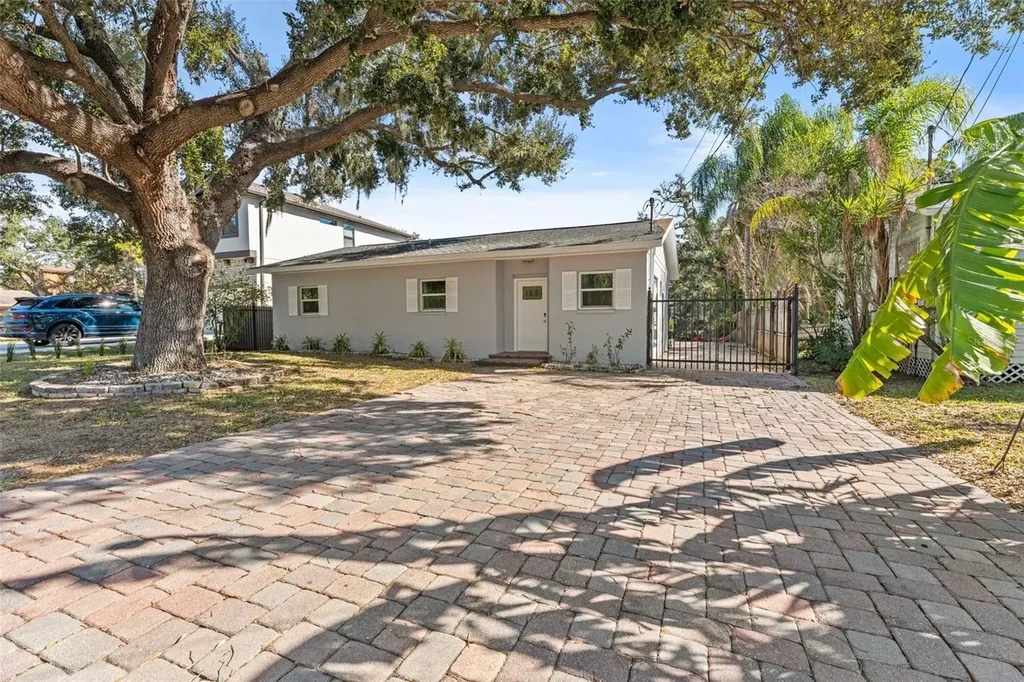 7425 Seagull Way Tampa FL 33635