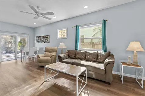 7425 Seagull Way Tampa FL 33635