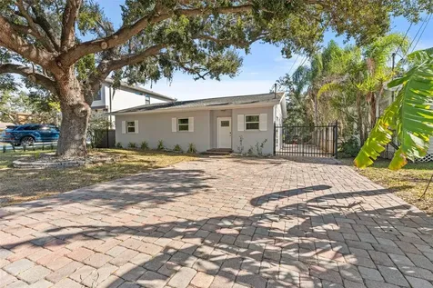 7425 Seagull Way Tampa FL 33635