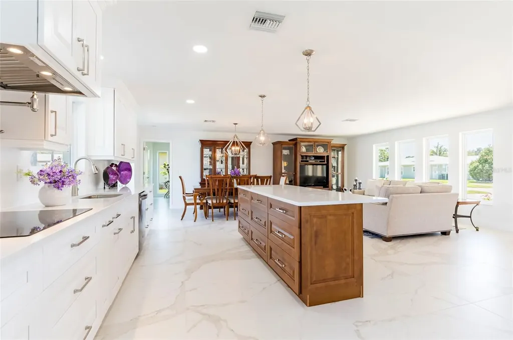 13797 Pinecrest Drive Largo FL 33774