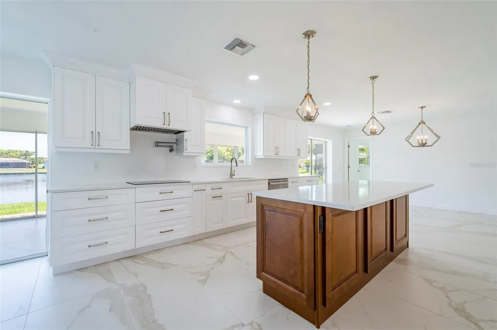 13797 Pinecrest Drive Largo FL 33774