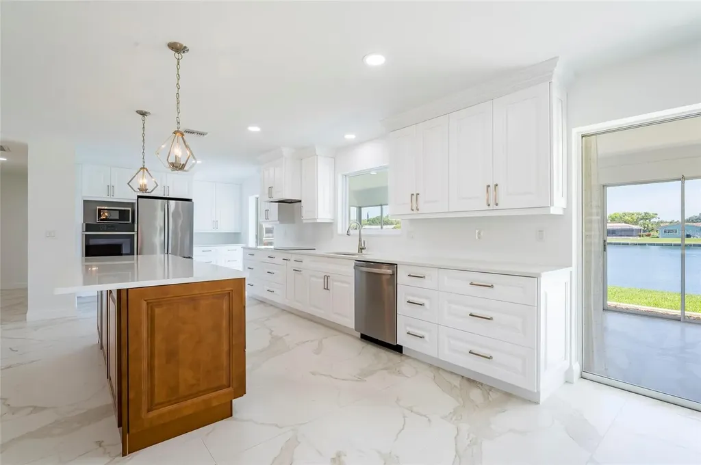 13797 Pinecrest Drive Largo FL 33774