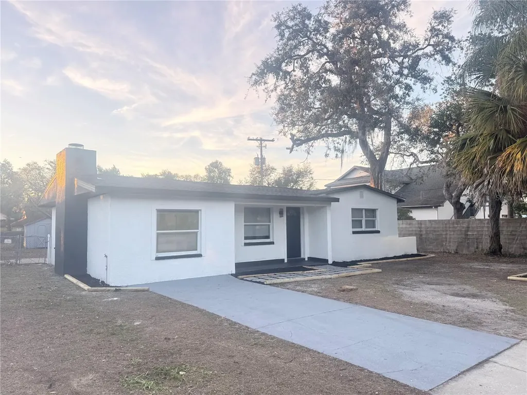 9714 N Albany Avenue Tampa FL 33612