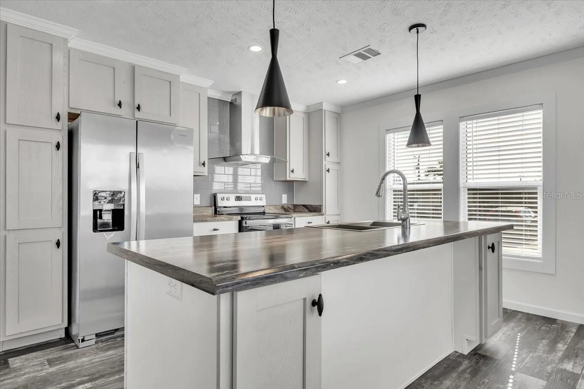 3162 Mercury Lane North Fort Myers FL 33903