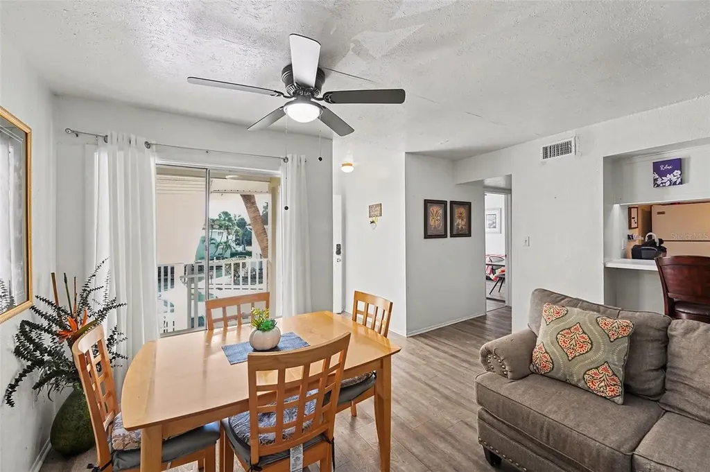 3765 41st Street S St Petersburg FL 33711