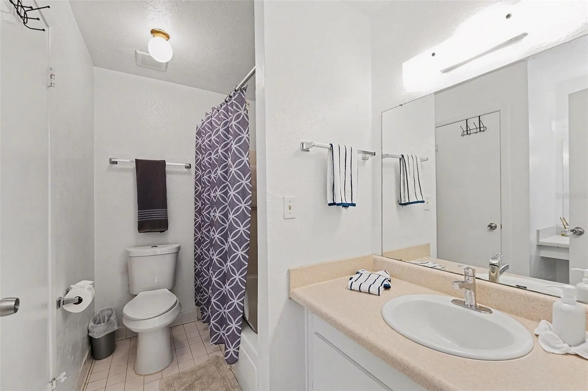 3765 41st Street S St Petersburg FL 33711