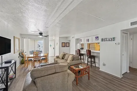 3765 41st Street S St Petersburg FL 33711