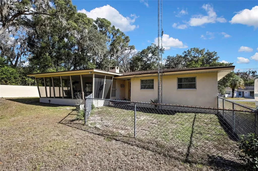 12130 Maple Street Dunnellon FL 34432
