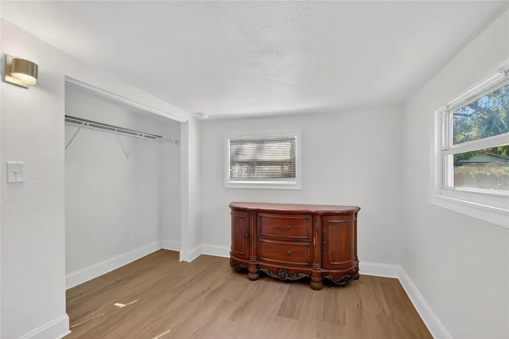 1210 E Cayuga Street Tampa FL 33603