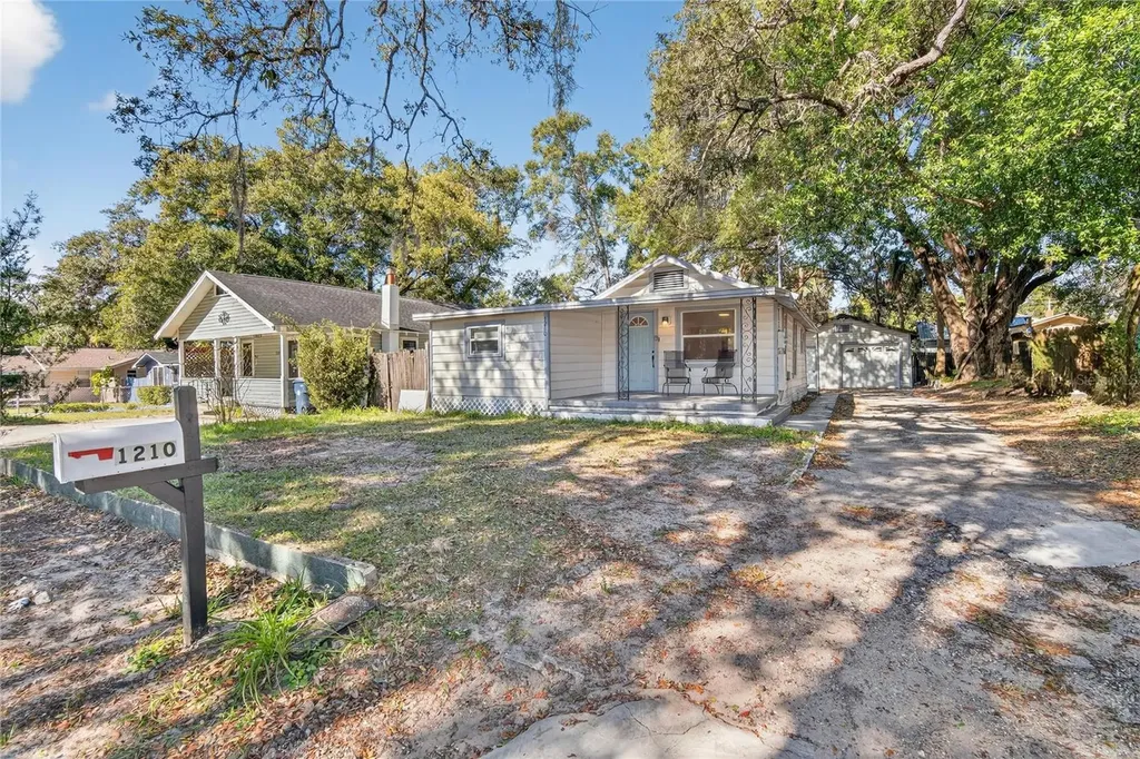 1210 E Cayuga Street Tampa FL 33603