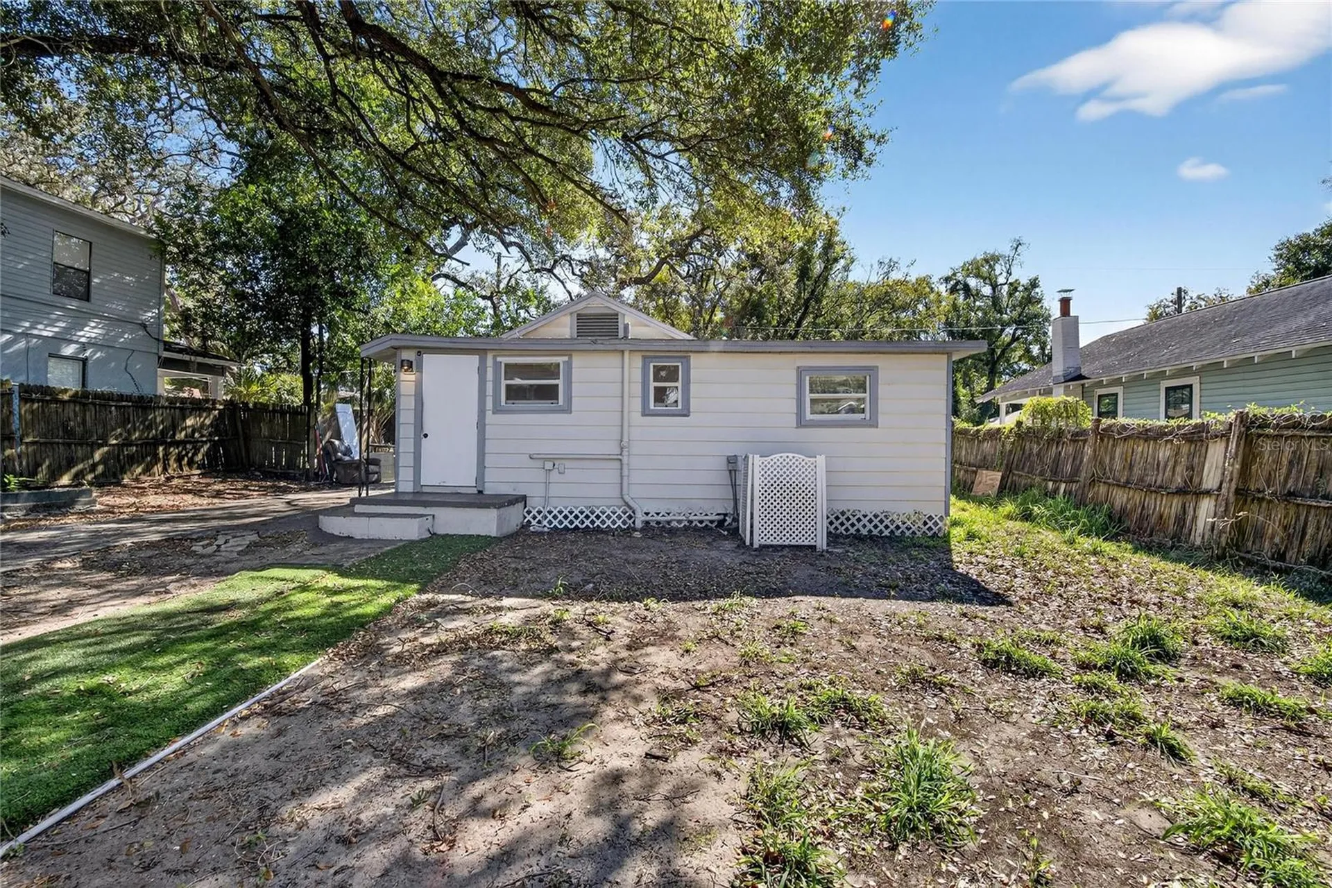 1210 E Cayuga Street Tampa FL 33603