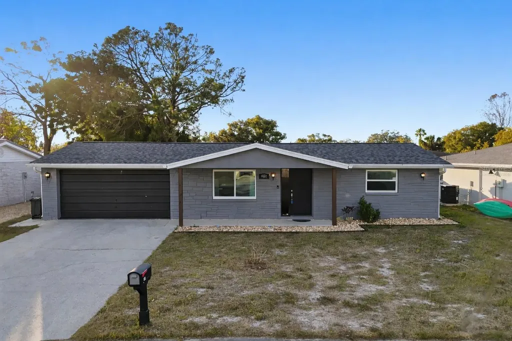 9101 Hunt Club Lane Port Richey FL 34668