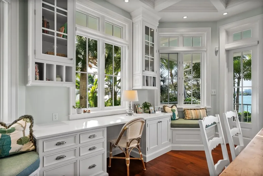 3440 Gulfmead Drive Sarasota FL 34242