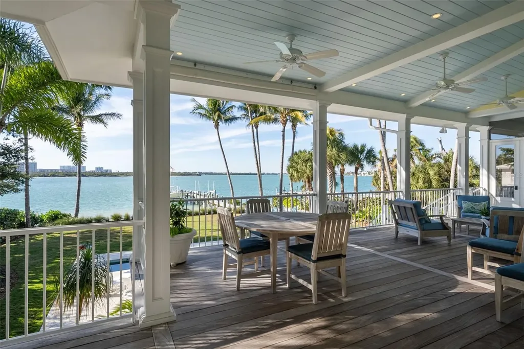 3440 Gulfmead Drive Sarasota FL 34242