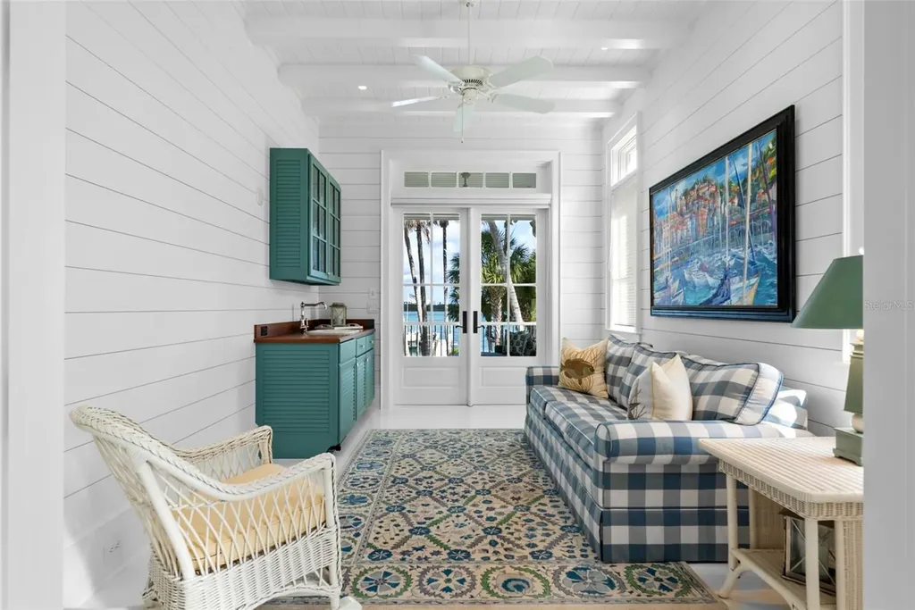 3440 Gulfmead Drive Sarasota FL 34242