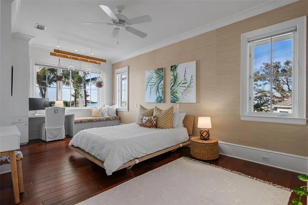3440 Gulfmead Drive Sarasota FL 34242