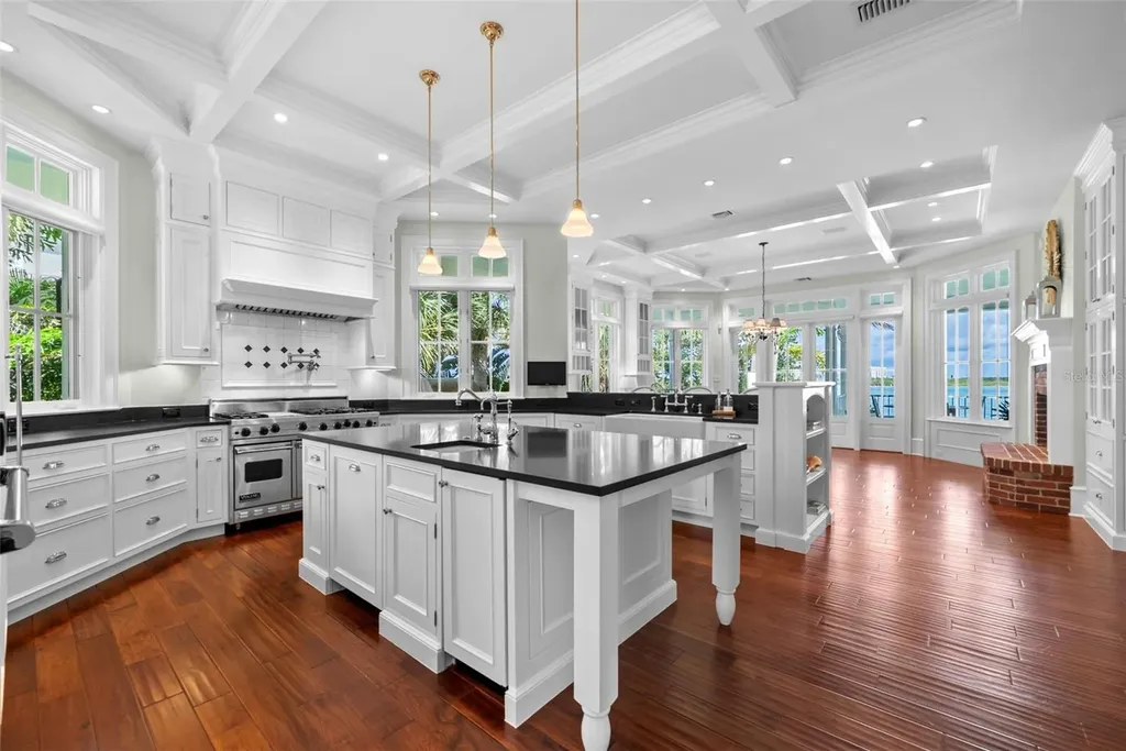 3440 Gulfmead Drive Sarasota FL 34242