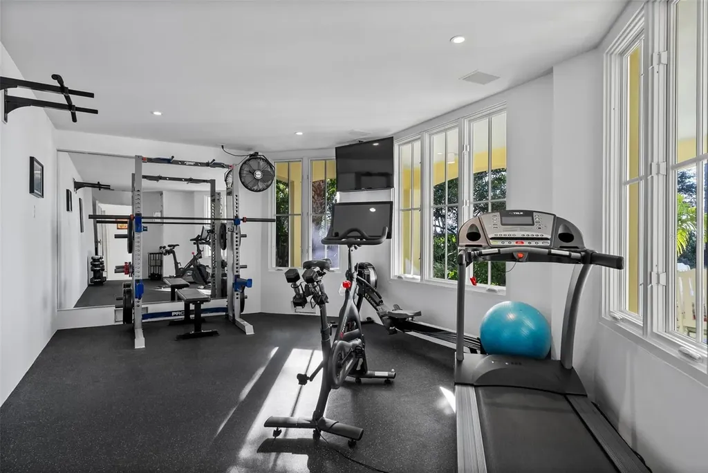 3440 Gulfmead Drive Sarasota FL 34242