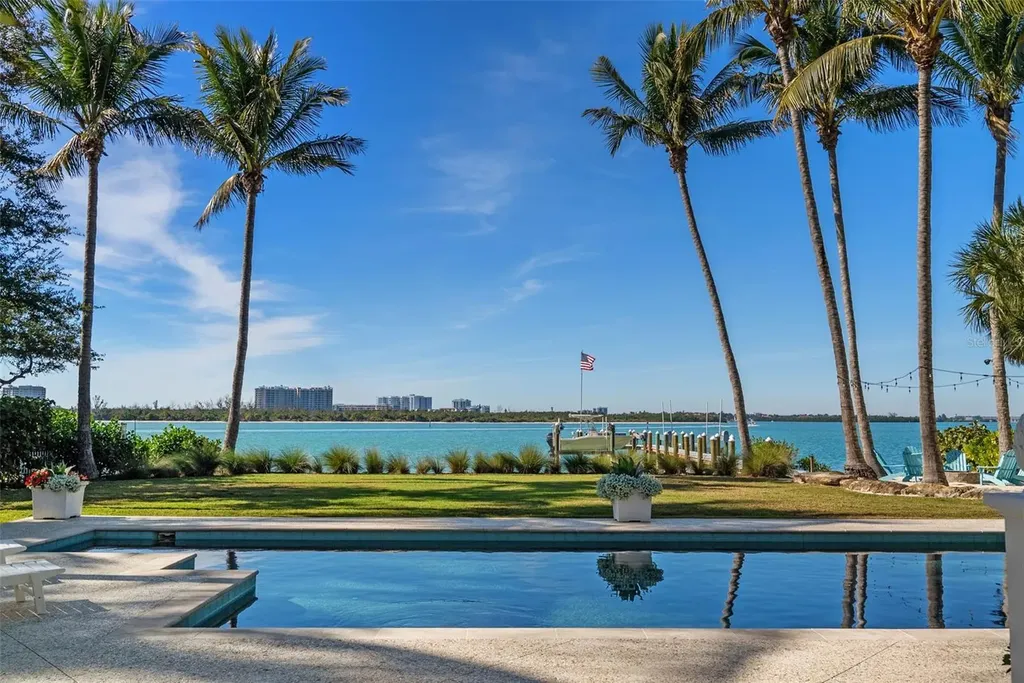 3440 Gulfmead Drive Sarasota FL 34242