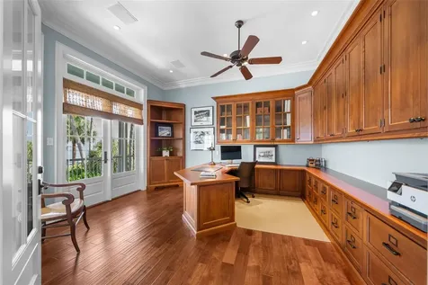 3440 Gulfmead Drive Sarasota FL 34242