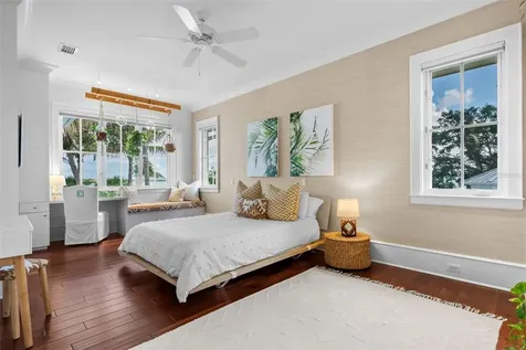 3440 Gulfmead Drive Sarasota FL 34242