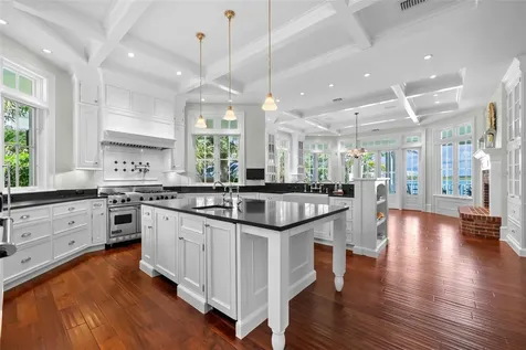 3440 Gulfmead Drive Sarasota FL 34242