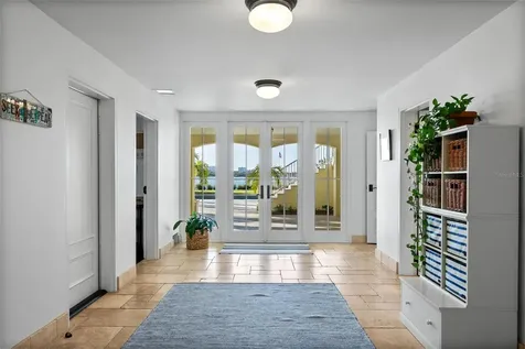 3440 Gulfmead Drive Sarasota FL 34242