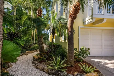3440 Gulfmead Drive Sarasota FL 34242