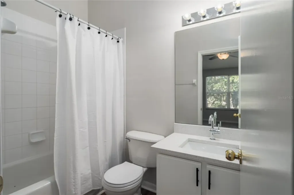 6213 Osprey Lake Circle Riverview FL 33578