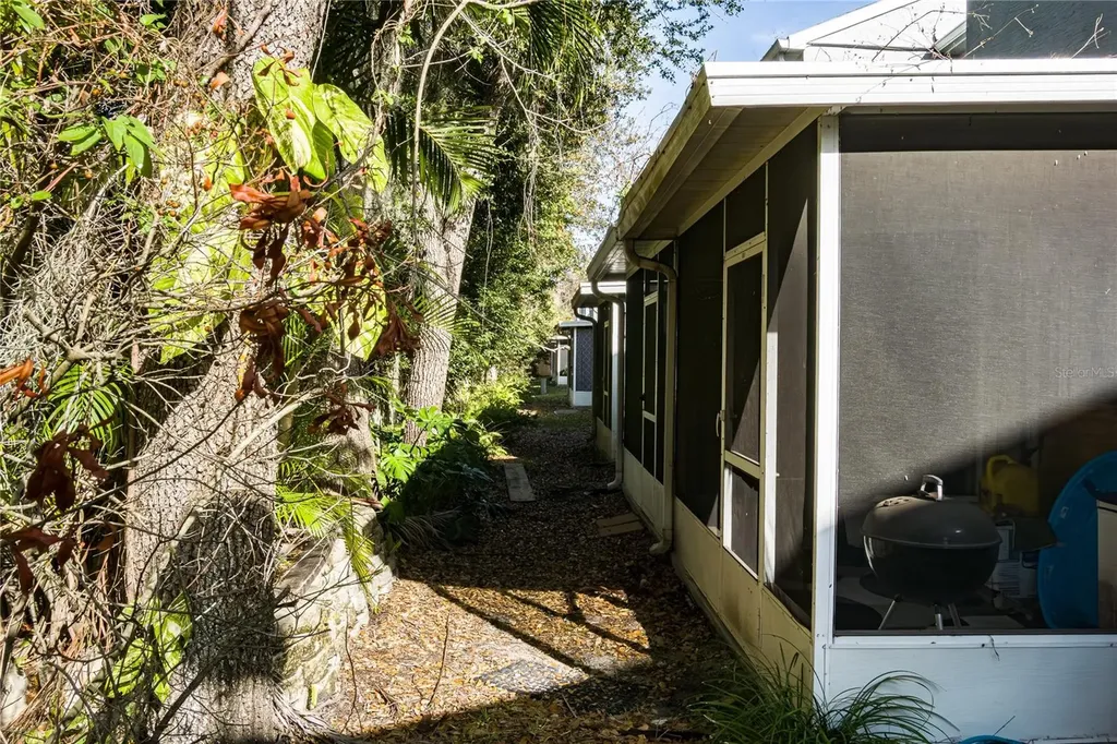 6213 Osprey Lake Circle Riverview FL 33578